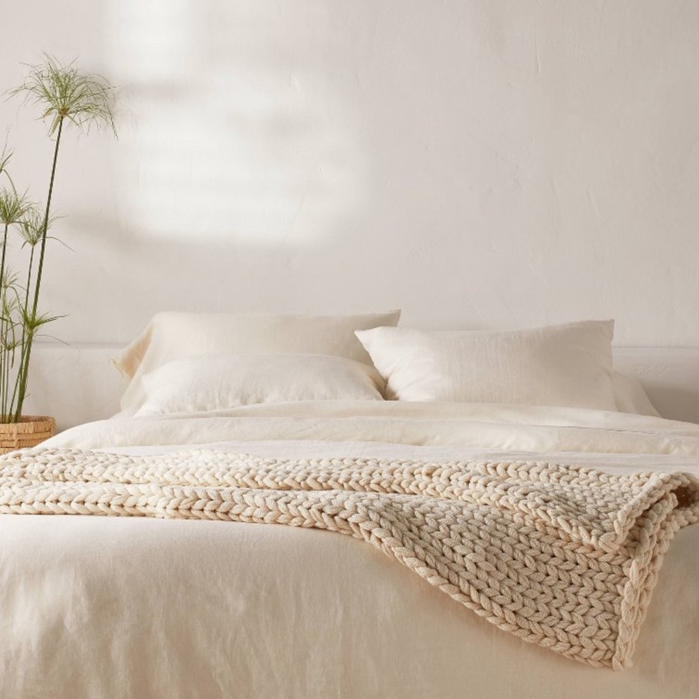 Casaluna Hand-Knit bed throw - Natural NWT - Picture 2 of 8